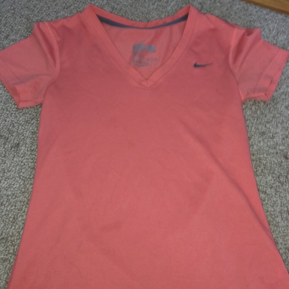 nike tee